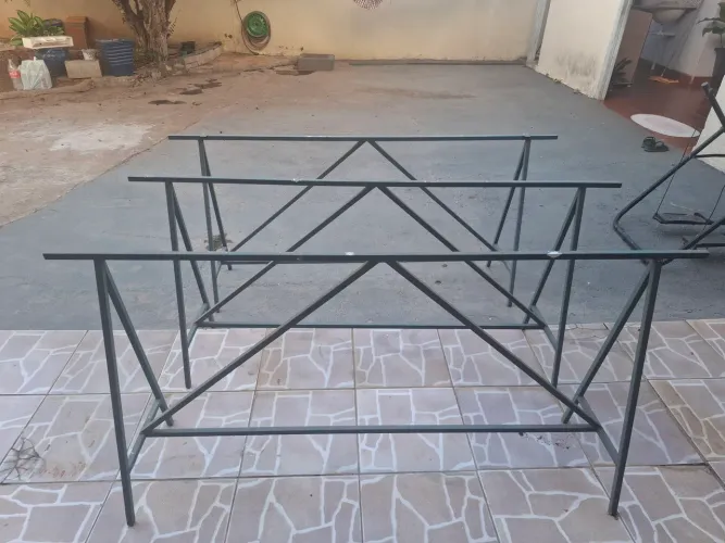 Vendo cavaletes ferro