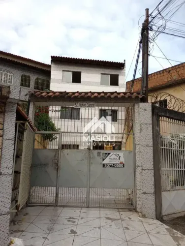 Apartamento com 3 dormitórios para alugar, 75 m² por R$ 1.650,01/mês - Santos Dumont - Vil