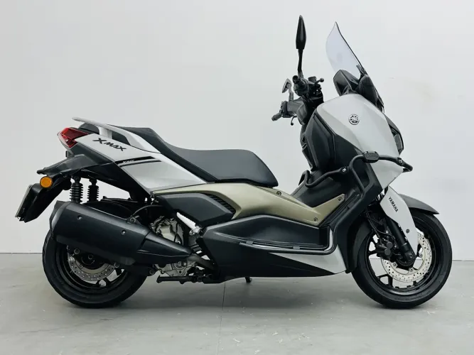 YAMAHA XMAX 250 CONNECTED ABS