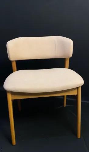Poltrona Fly em Linho Pêssego | Showroom de Luxo