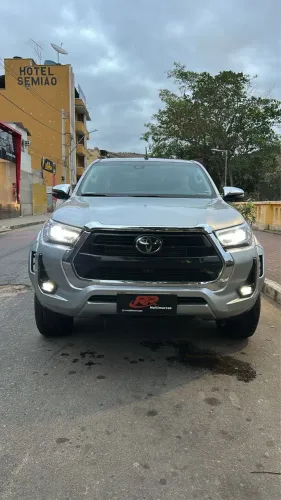 Toyota Hilux CD SRX Plus 4X4 2.8 TDI Die. Aut. 2025