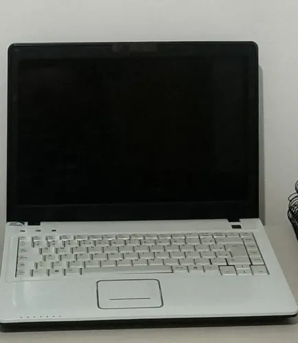 Notebook positivo ( retirada no local