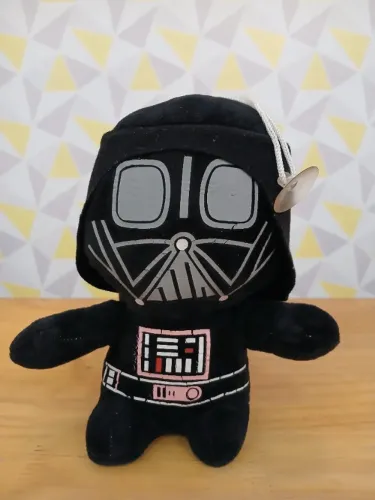 Pelúcia Darth Vader Star Wars com ventosa