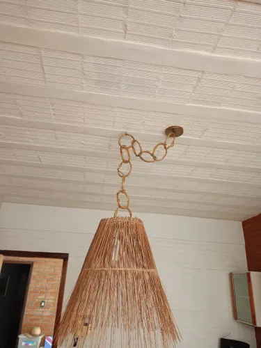 Luminárias artesanal feito por mais de índios excelente para vários ambientes.