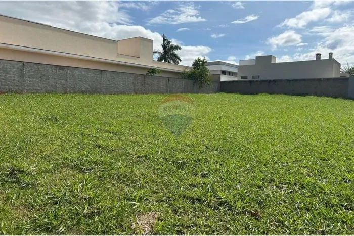 Terreno Condomínio Evidence em Araçoiaba da Serra, SP
