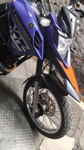 Vendo moto crosser 150