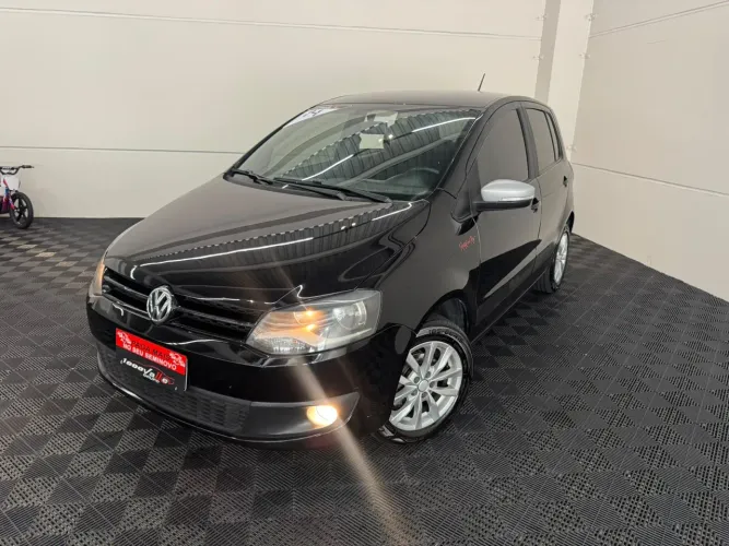 Volkswagen Fox Rock IN RIO 1.6 MI Total Flex 8V 5P 2014
