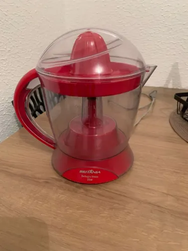 Espremedor elétrico Britânia