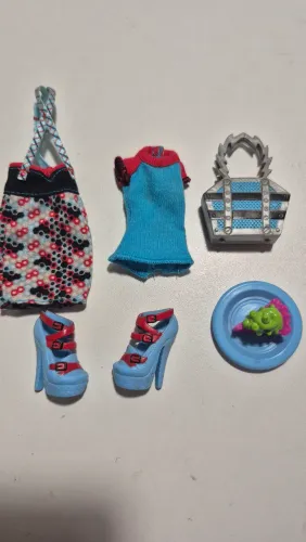 Monster high fashion pack frankie mall session
