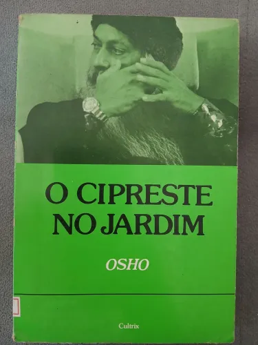 Livro O Cipreste no Jardim