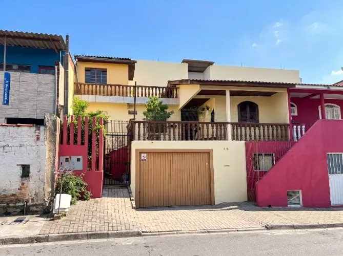 CASA CIC CAMPO COMPRIDO 3 QUARTOS, GARAGEM 2 VAGAS, SALA, COZINHA, SACADA