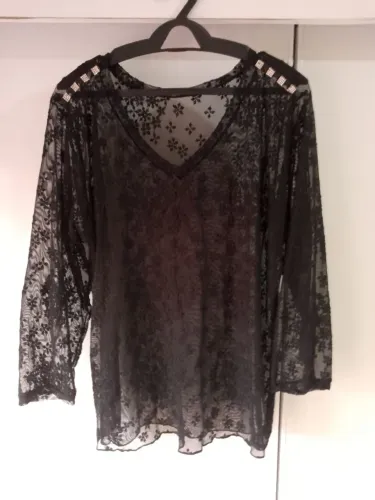 Blusinha preta