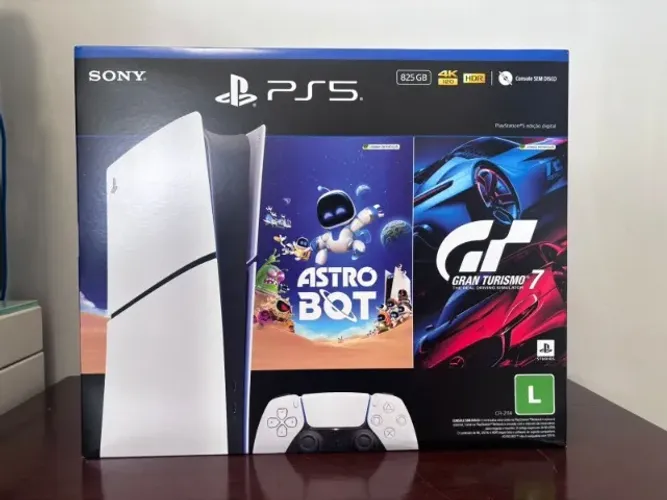 PS5 Slim Digital 825GB - Pacote ASTRO BOT e Gran Turismo 7 - Lacrado com NF