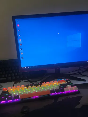 Pc gamer Raízen 5 600gt + monitor 19 hz75 completo, teclado mecânico e mouse