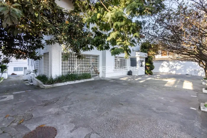 Oportunidade no Jardim Paulista Terreno de 1.400m² na Av. Brigadeiro Luís Antônio, próxim