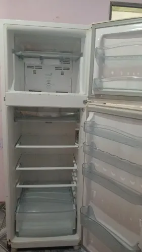 Geladeira com defeito
