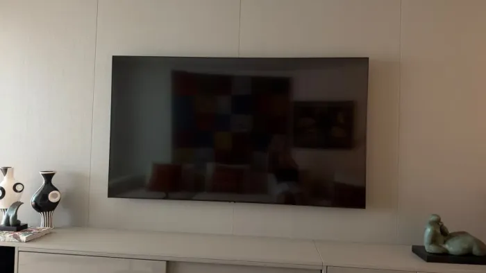 Smart TV Samsung Crystal UHD 4K de 82 polegadas.