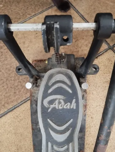 Pedal de Bateria Duplo ADAH