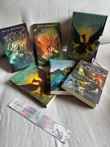 Box de livro Percy Jackson