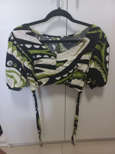 Blusa cropped com amarração