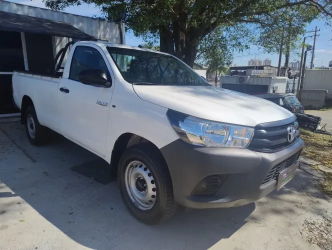 Toyota Hilux CS 4X4 2.8 TDI Diesel Mec. 2021