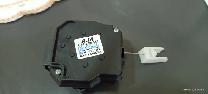 Peça atuador de freio de máquina de lavar Brastemp/Consul.