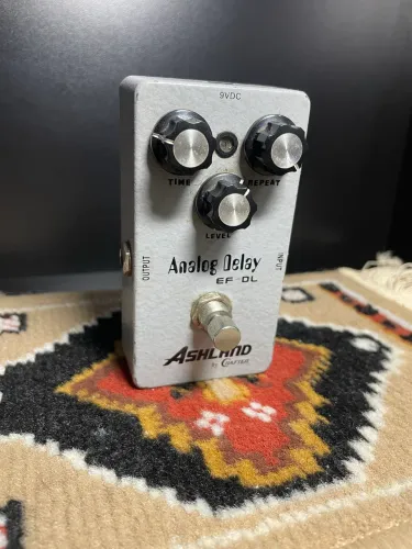 Pedal Analog deley 