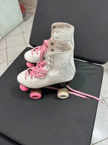 Vendo maca e dois patins