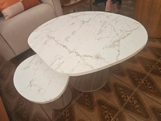 Mesa organica de centro