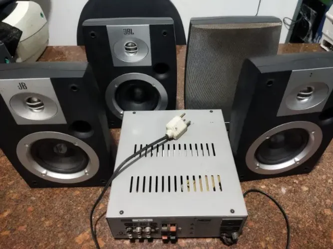 kit Amplificador NCA AB100R4 + 4 Caixas JBL Venue Series Tour
