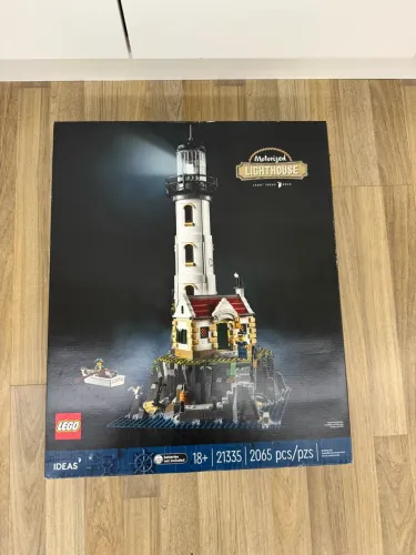 Kit 2 Legos (Hogwarts + Farol) - NOVOS E LACRADOS