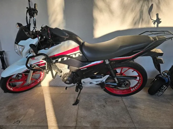Titan 160 S 2021 troco por 250 cc