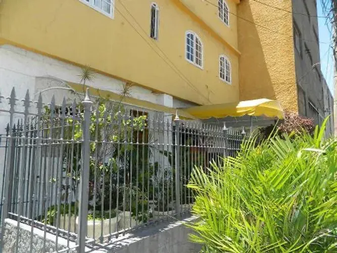 Alugo suítes individuais centro de macaé