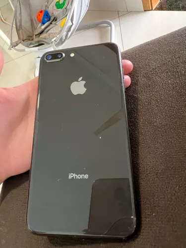 iPhone 8 Plus