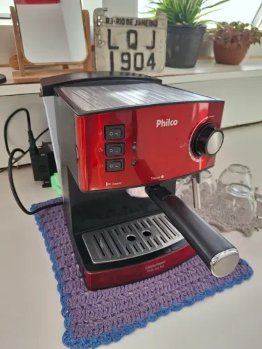 Cafeteira expresso Philco 20 bar