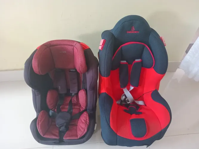 Vendes-se cadeirinha de bebê para carro.