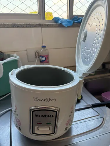 Panela de arroz elétrica mondial