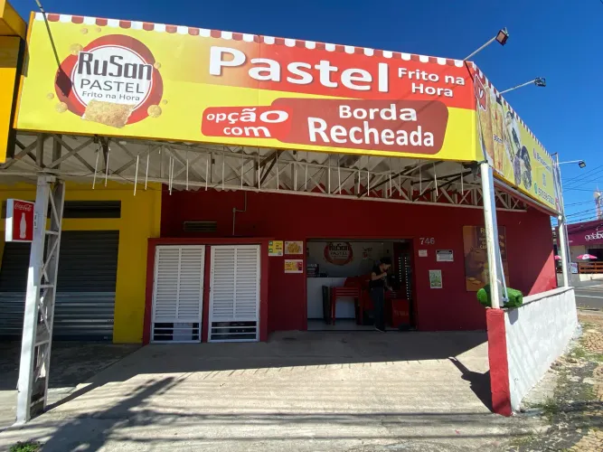 Ponto-Pastelaria de Esquina no Castelo, Jardim Chapadão