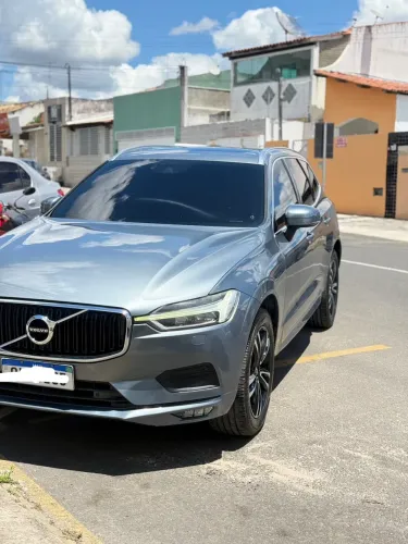Volvo XC-60 XC 60 D-5 Momentum 2.0 AWD Diesel 5P 2020