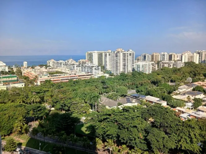 Suíte 38m2 mobiliada para locação na Barra da Tijuca