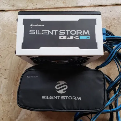 Fonte Silent Storm 650w 80 plus bronze Semi-Modular