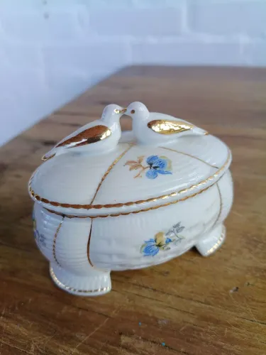 porta jóias porcelana européia antigo Antiquario vintage decoração raro banhado a ouro art