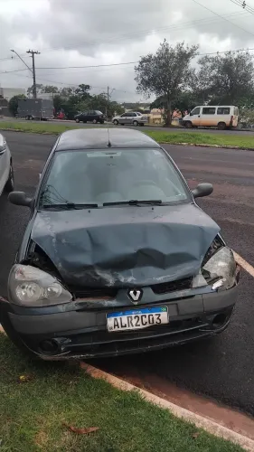 Renault Clio Rn/alize/expr./1.0 Hi-power 16V 5P 2004