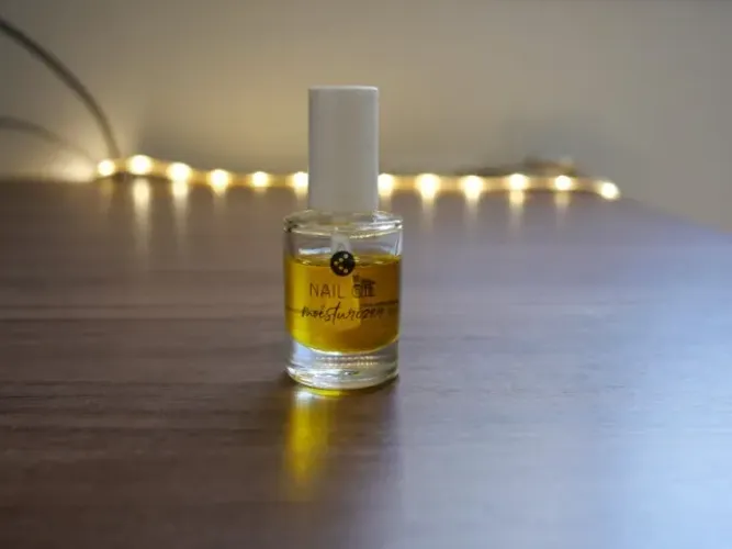 Óleo hidratante p/ unhas e cutículas Holandês Holanda produto importado Kruidvat Nail Oil