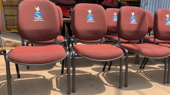 Cadeiras para igreja ou auditório