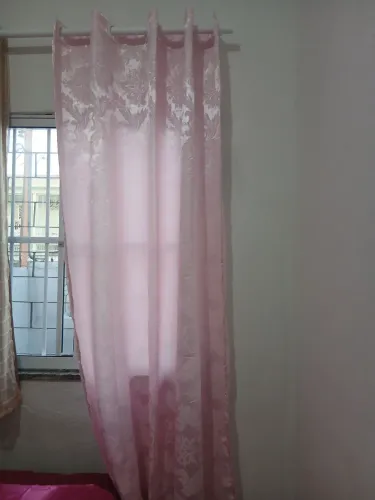 Vendo 3 cortinas no precinho