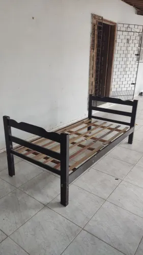 Cama de solteiro 