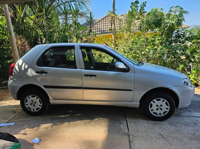 Fiat Palio 1.0 Economy Fire Flex 8V 4P 2013