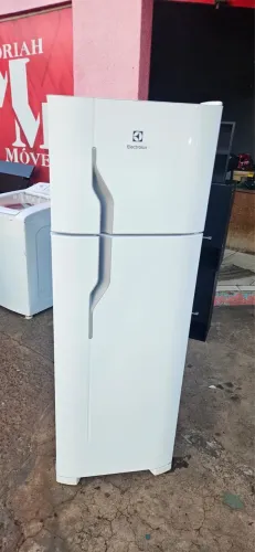 ?Geladeira Electrolux DC35A semi nova   ?Entrego e passo cartão 