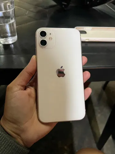 iPhone 11 64gb Branco